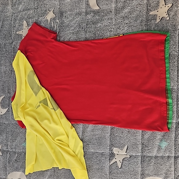 Robin shirt with Detachable cape - Picture 5 of 9